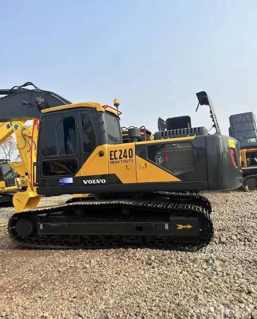 Volvo EC 240 Excavatoare pe șenile
