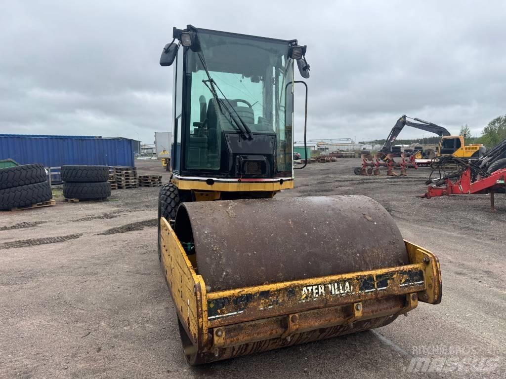 CAT CS 423 E Compactoare monocilindrice