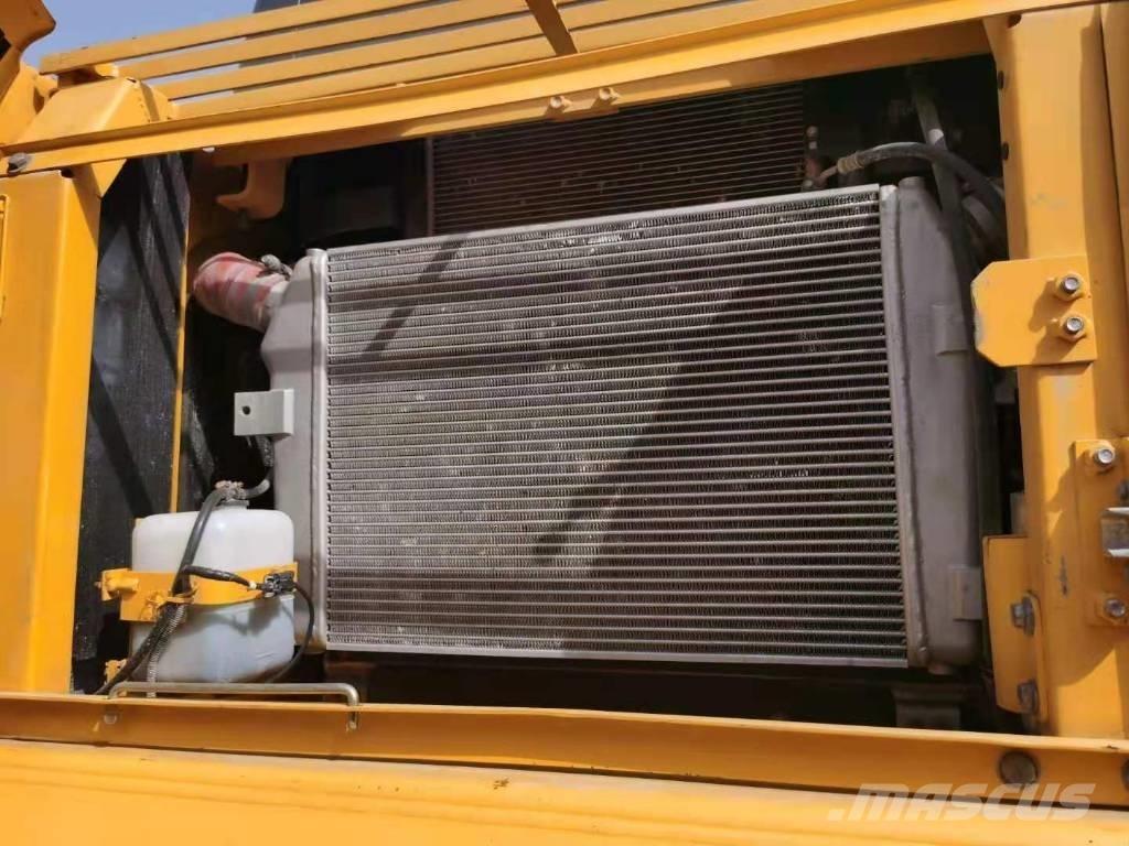 Komatsu PC360-7 Excavatoare pe șenile
