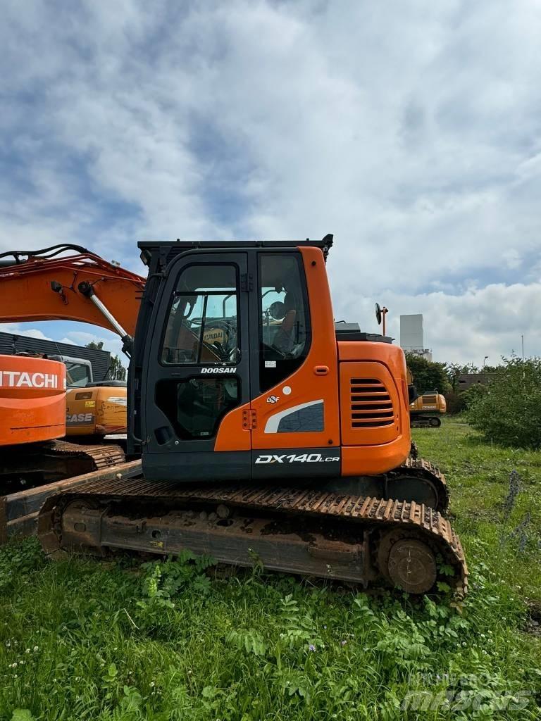 Doosan DX 140 LCR Excavatoare pe șenile
