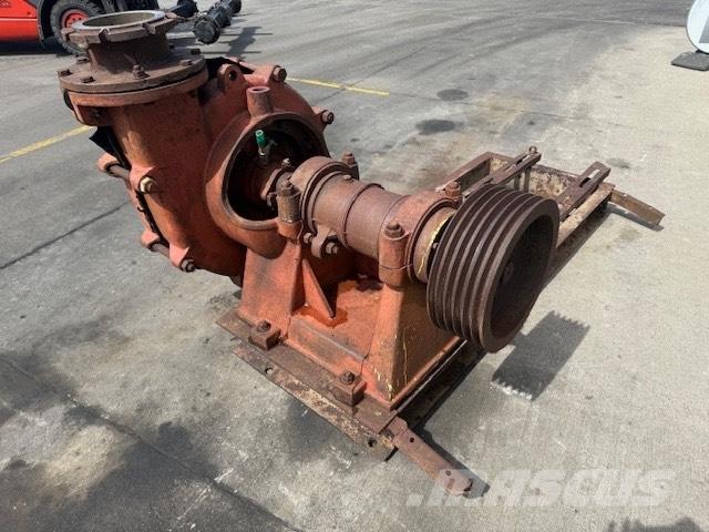 Warman dredge pump. Dragare