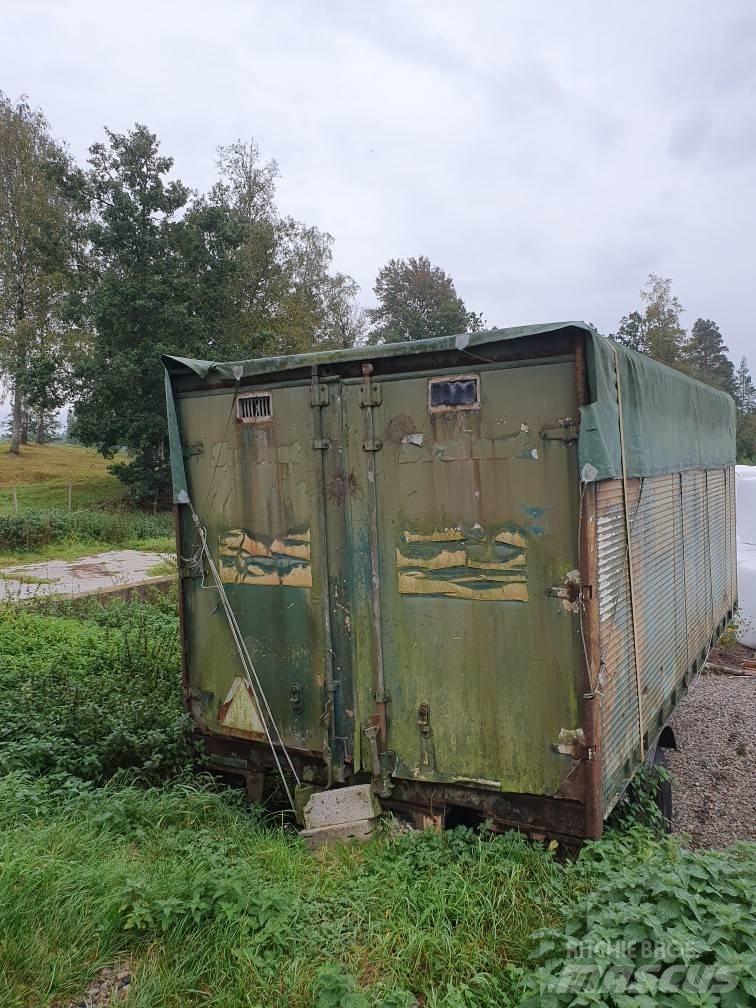 Scania skåpsvagn Alte remorci