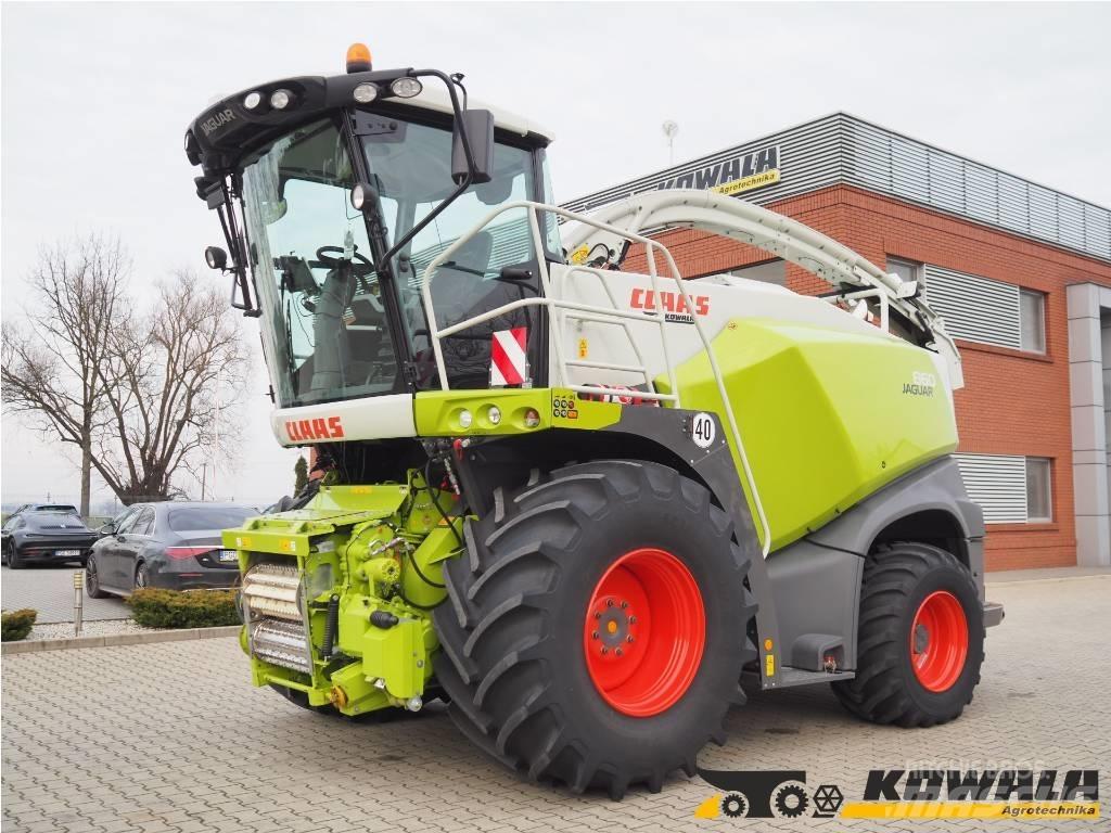 CLAAS Jaguar 860 4WD Forajere cu autopropulsare