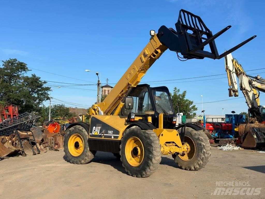 CAT TH 62 Manipulatoare agricole