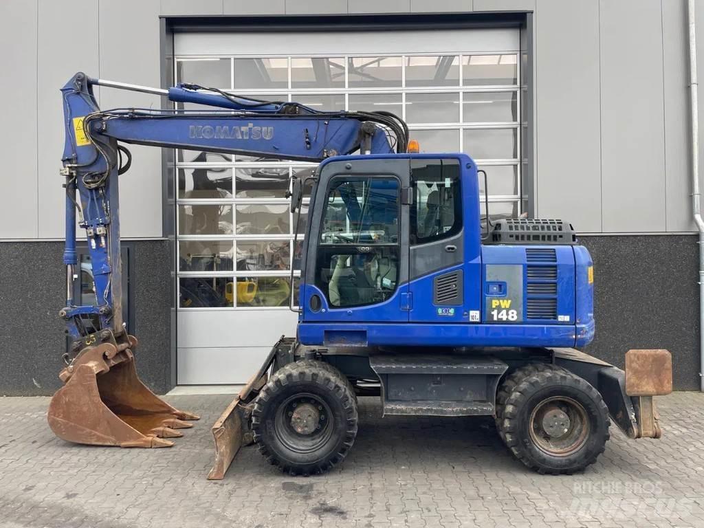 Komatsu PW148-8 Excavatoare cu roti