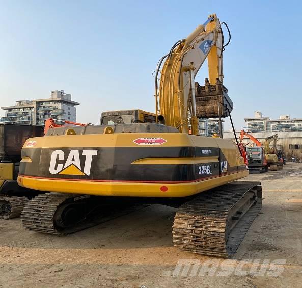 CAT 325 B Excavatoare pe șenile
