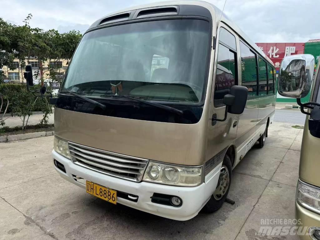 Toyota Coaster Mini autobuze