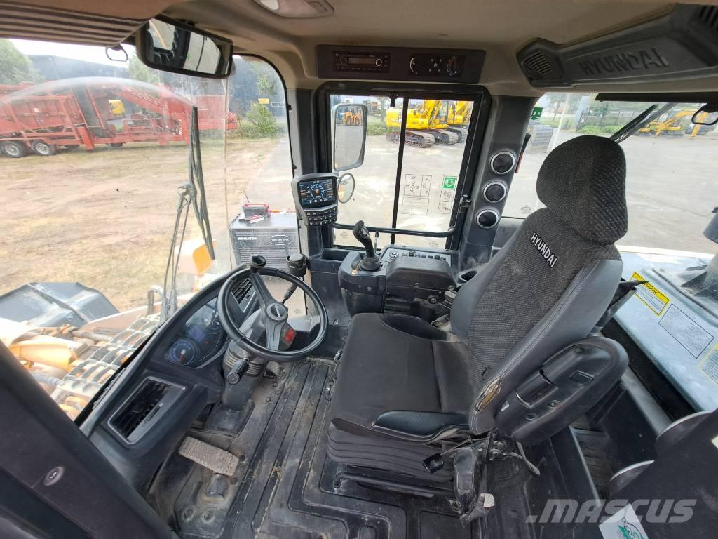 Hyundai HL940 Incarcator pe pneuri