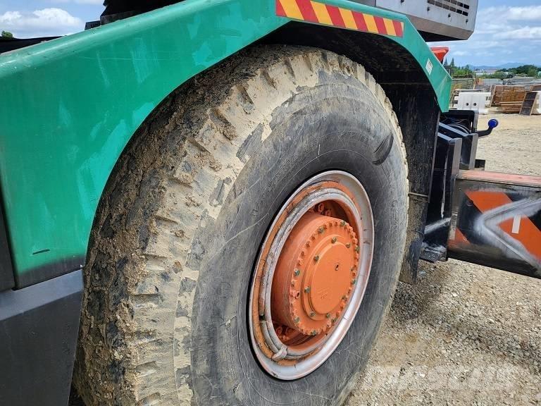 Kobelco RK 500 Macara teren accidentat