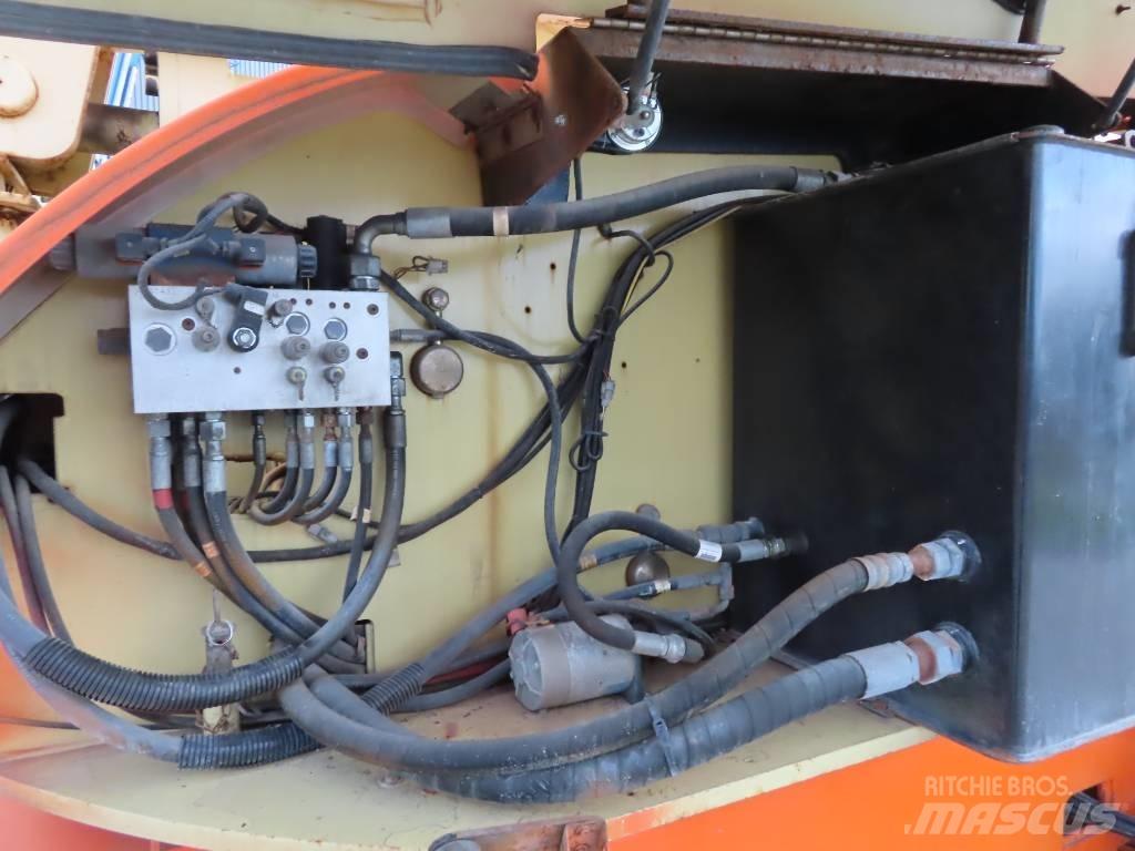 JLG 860 SJ Nacele cu brat telescopic