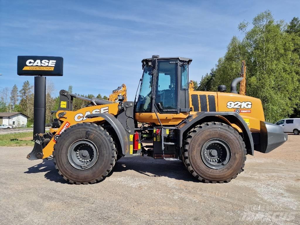 CASE 921 G2 Incarcator pe pneuri