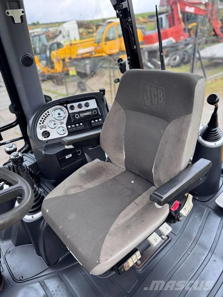 JCB 3 CX Super Buldoexcavatoare