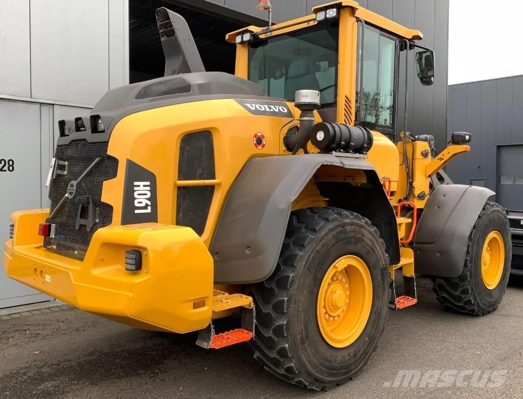 Volvo L 90 H Incarcator pe pneuri