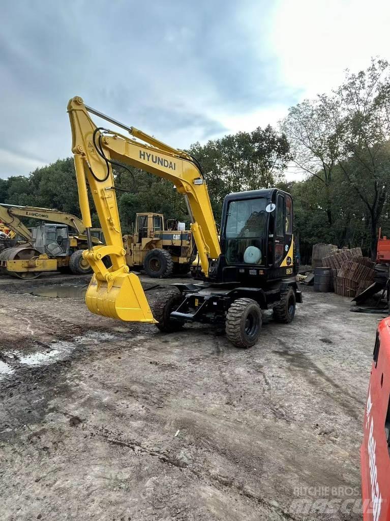 Hyundai R60-7 Excavatoare cu roti