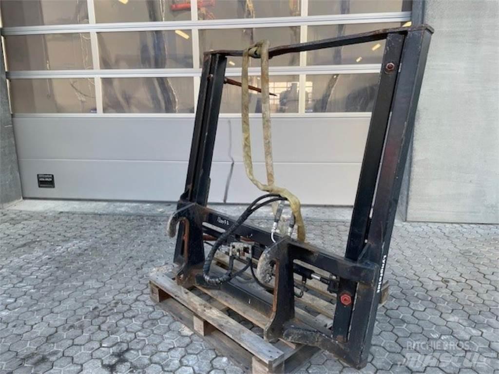  Øvrige HALMSPYD Cleme balot