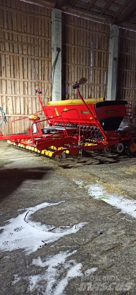Väderstad Rapid400C Perforatoare