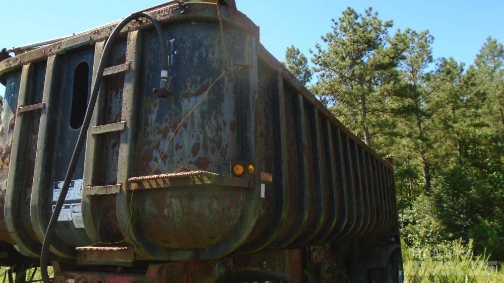 Fruehauf 26 Foot Remorci basculante