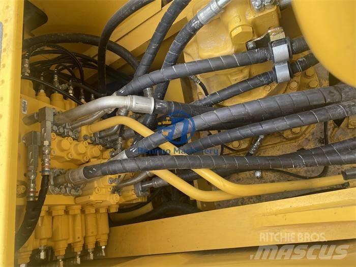 Komatsu PC 240 -8 Excavatoare pe șenile
