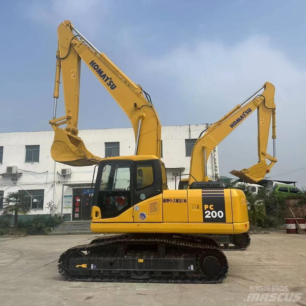 Komatsu PC 200-7 Excavatoare pe șenile
