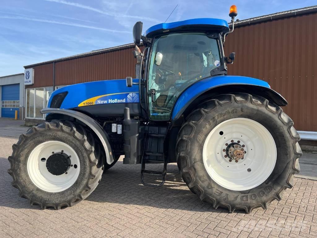 New Holland T7060 Tractoare