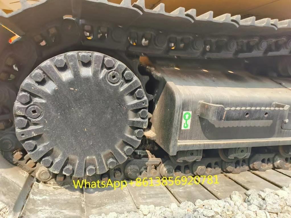 CAT 320 Excavatoare pe șenile
