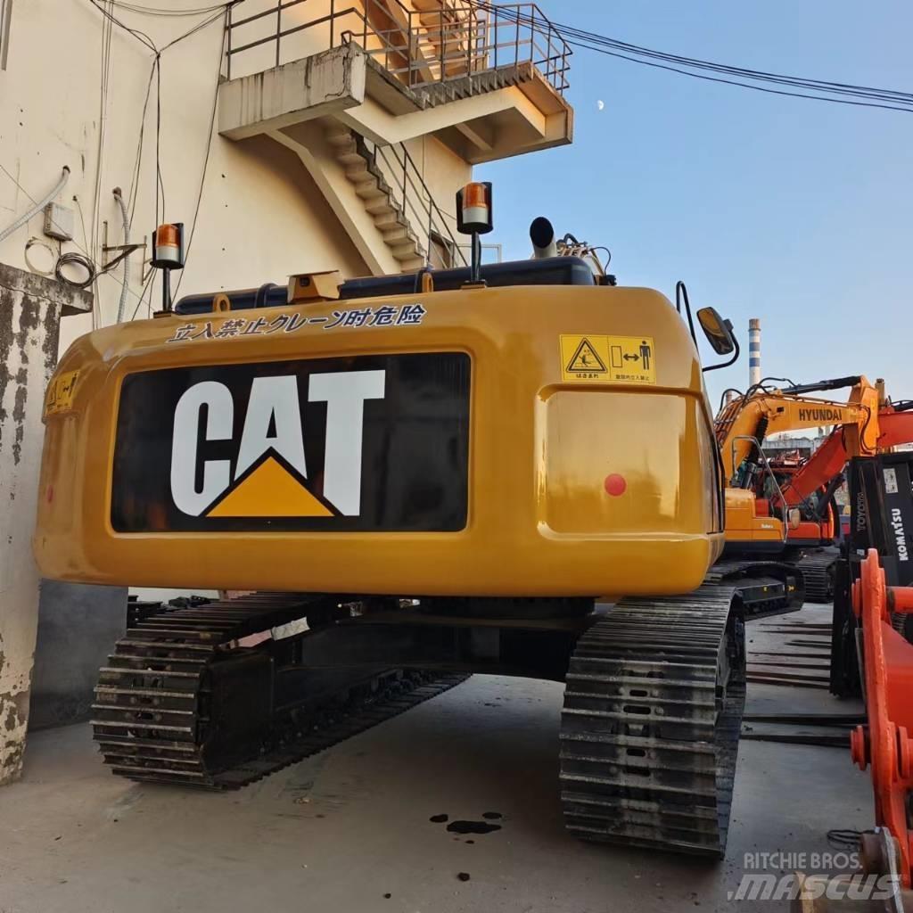 CAT 330 D Excavatoare pe șenile
