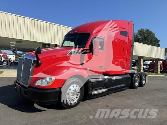 Kenworth T680 Autotractoare