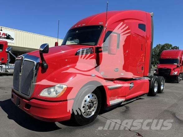 Kenworth T680 Autotractoare