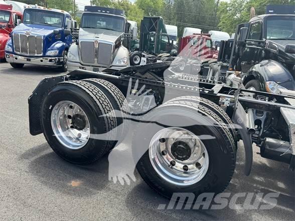 Kenworth T680 Autotractoare
