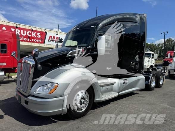 Kenworth T680 Autotractoare
