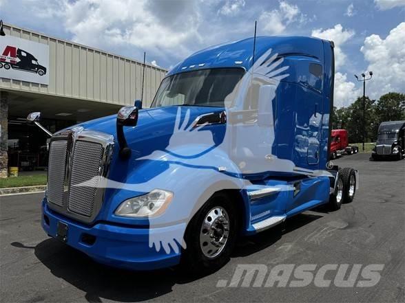 Kenworth T680 Autotractoare