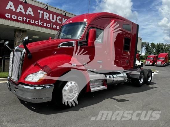 Kenworth T680 Autotractoare