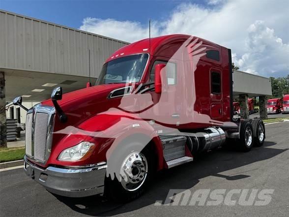 Kenworth T680 Autotractoare