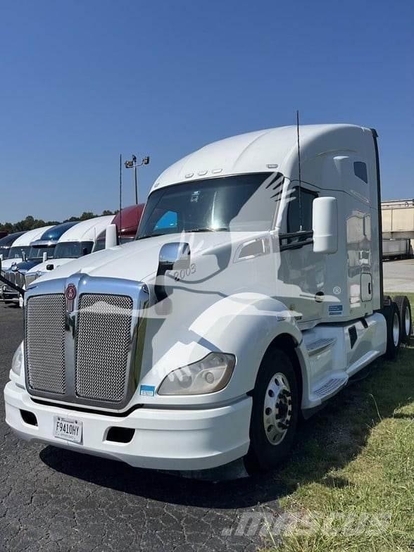 Kenworth T680 Autotractoare