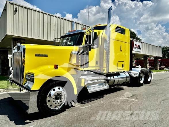 Kenworth W900 Autotractoare