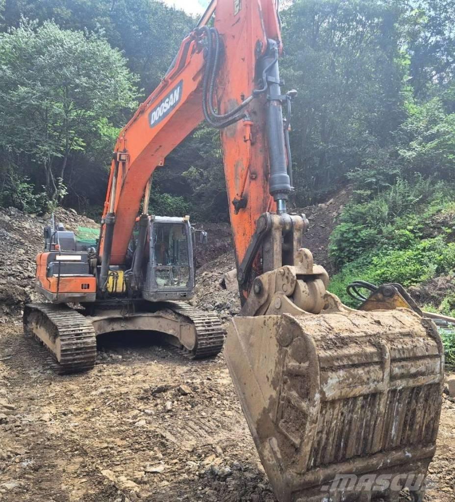 Doosan DX 300 LC-5 Excavatoare pe șenile
