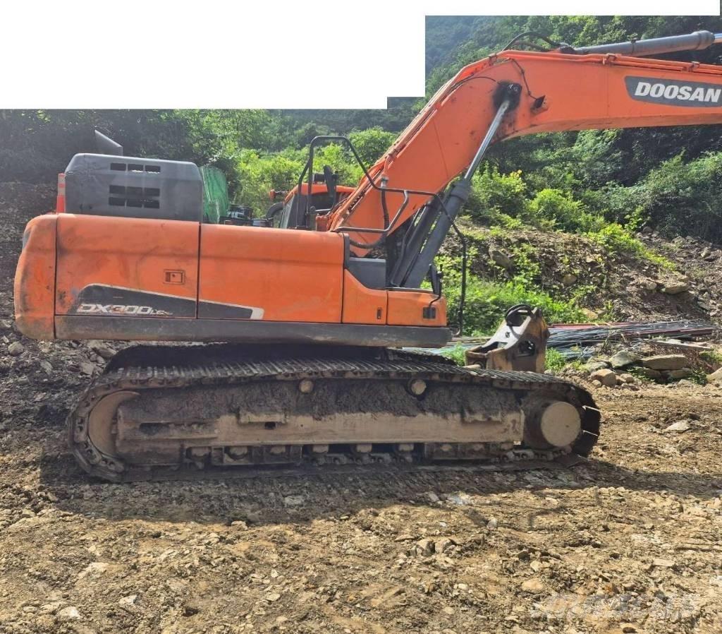 Doosan DX 300 LC-5 Excavatoare pe șenile
