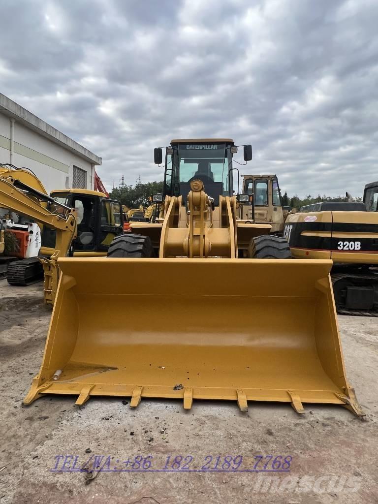 CAT 966L Incarcator pe pneuri