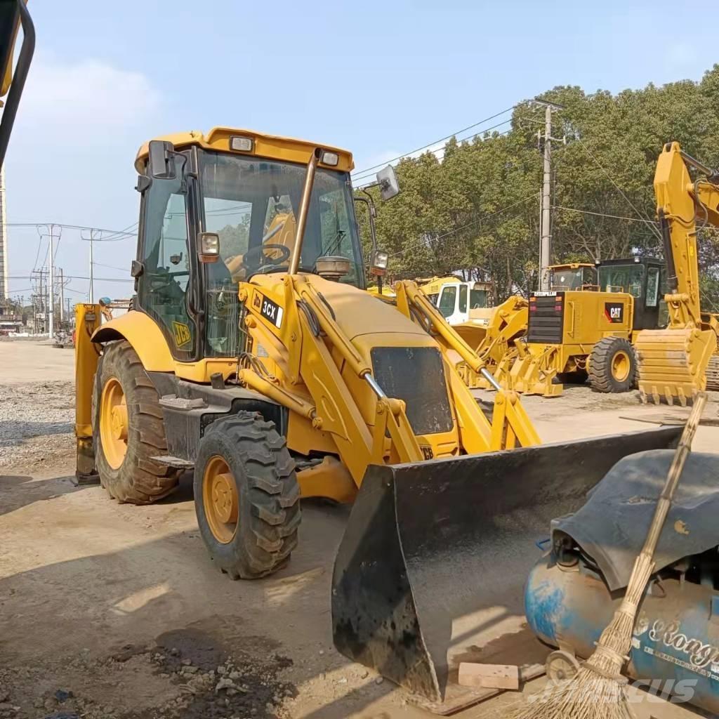 JCB 3CX Buldoexcavatoare