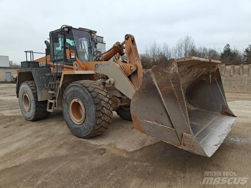 CASE 921 C Incarcator pe pneuri