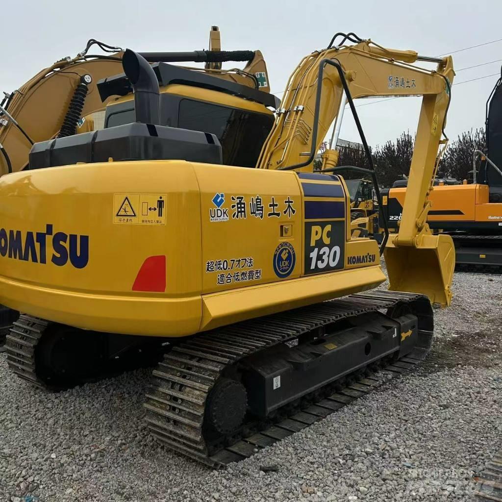 Komatsu 130-7 Excavatoare pe șenile
