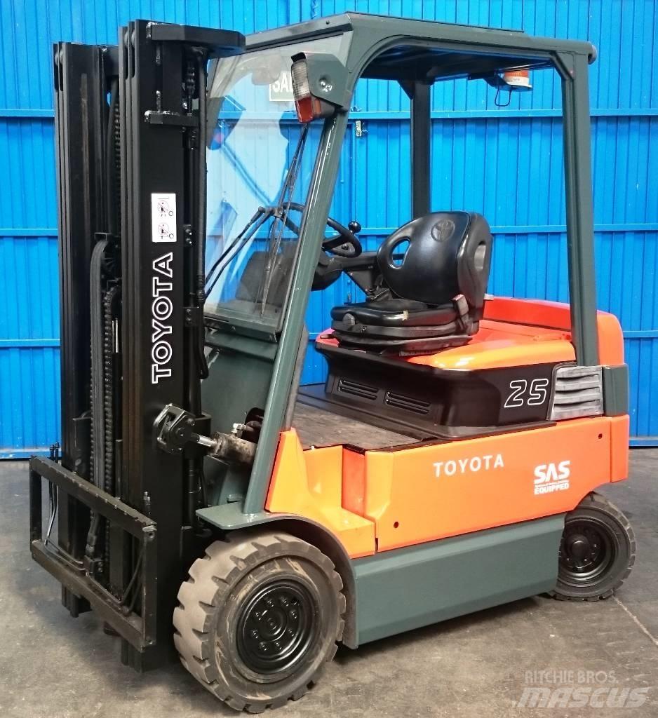 Toyota 7 FBMF 25 Stivuitor electric