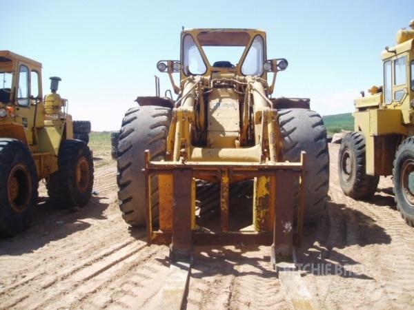 CAT 988 A Incarcator pe pneuri
