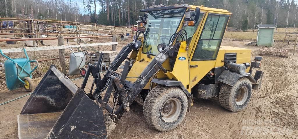 Wille 445 Incarcator pe pneuri