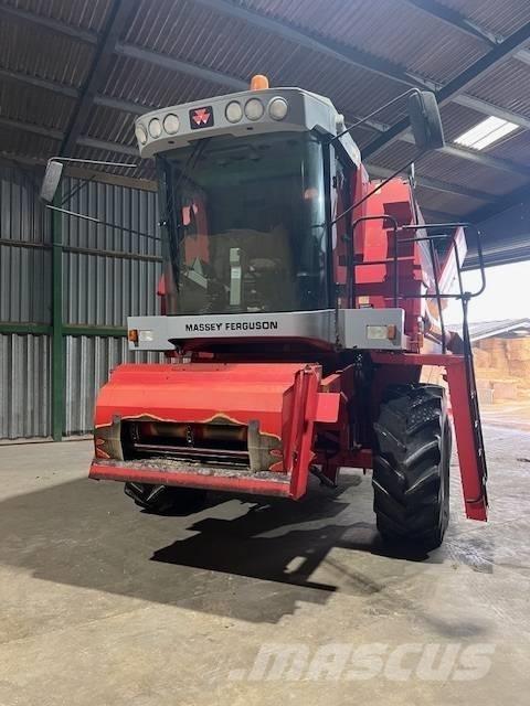 Massey Ferguson 30 Combine de secerat