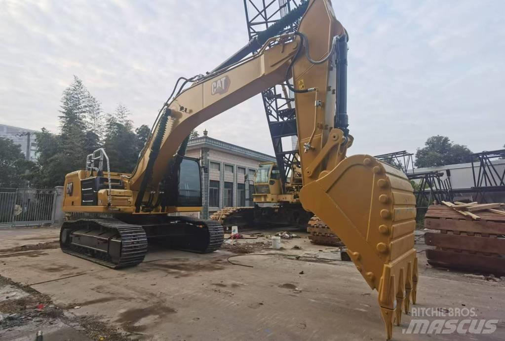 CAT 330 Excavatoare pe șenile
