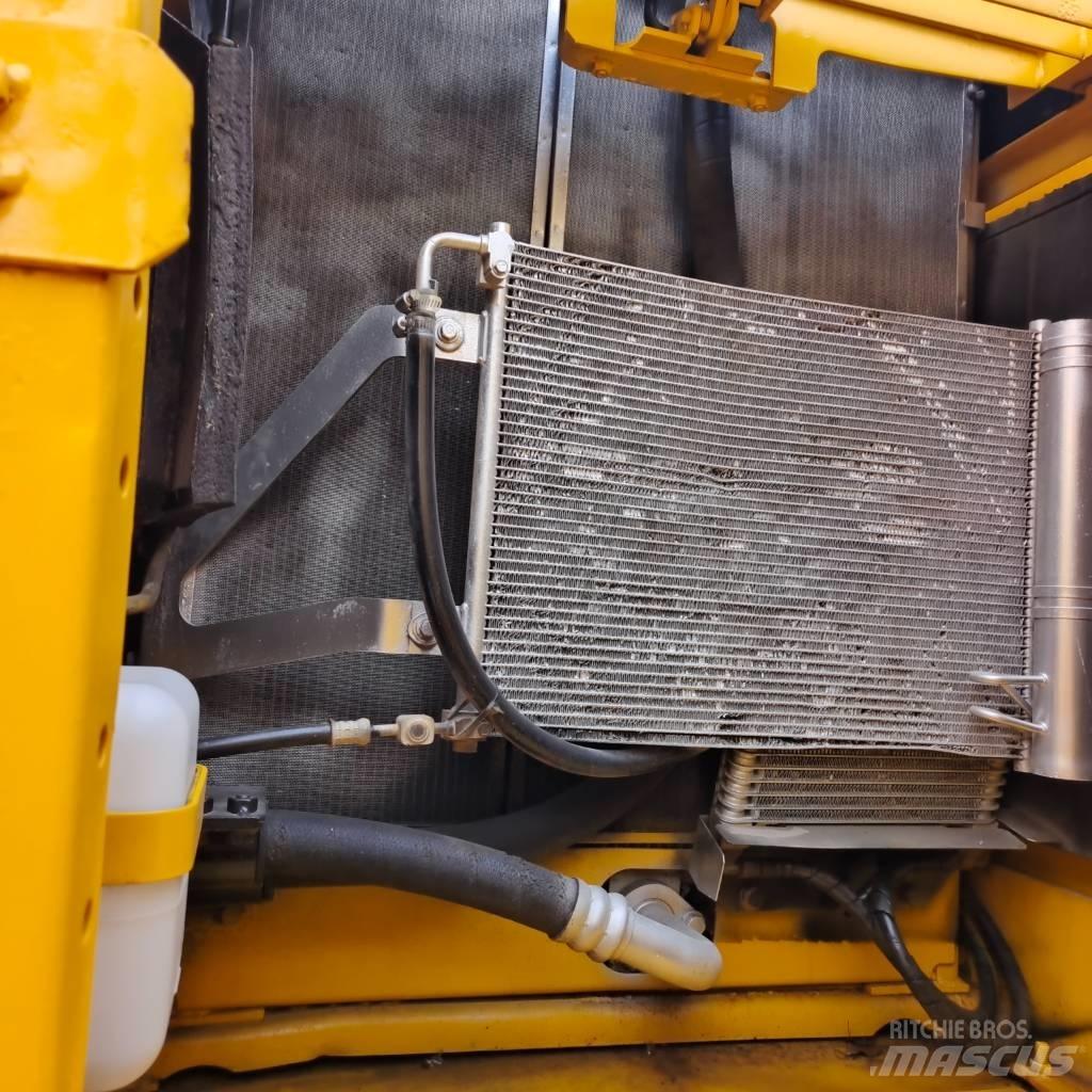 Komatsu PC 200-8 Excavatoare pe șenile
