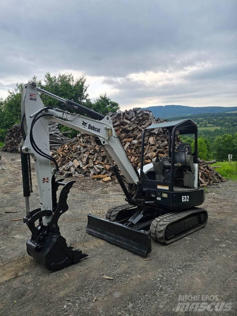 Bobcat E 32 Mini excavatoare < 7t
