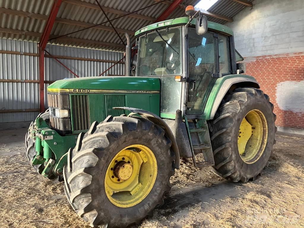 John Deere 6800 Tractoare