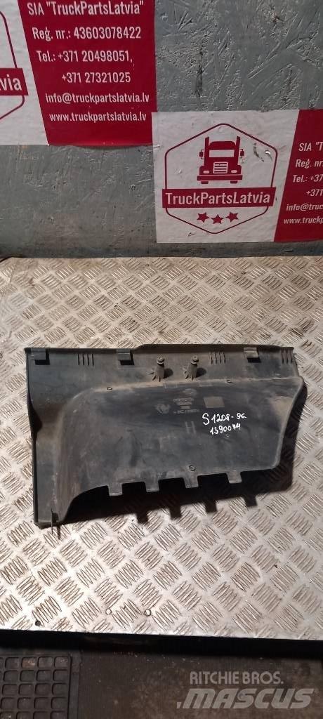 Scania 94 D.   1390074 Cabine si interior